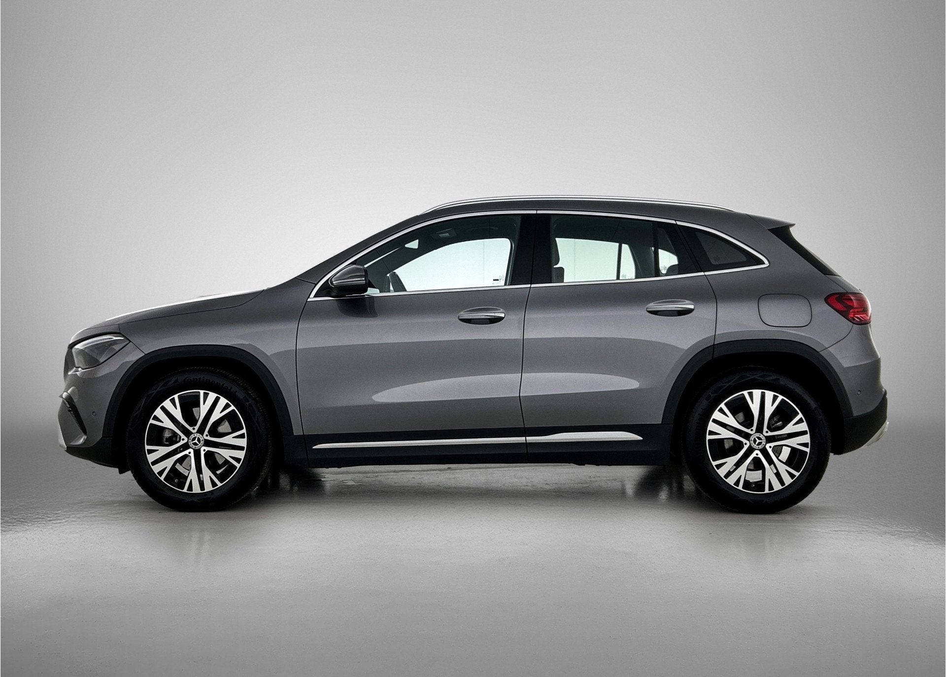 Mercedes-Benz GLA 180 Star Edition Luxury Line | Leder | Key, Auto's, 15 km/l, Gebruikt, Euro 6, 4 cilinders