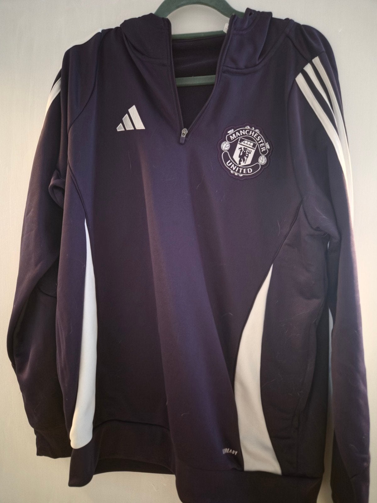 Adidas Manchester United Hoodie - Maat M, Maat 48/50 (M), Paars, Ophalen of Verzenden, Zo goed als nieuw