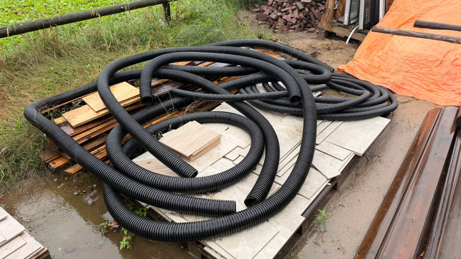 Kale drainagebuis voor zwemvijver 25m 10cm dia 18m 5cm dia, Doe-het-zelf en Verbouw, Ophalen, Overige materialen, Overige typen