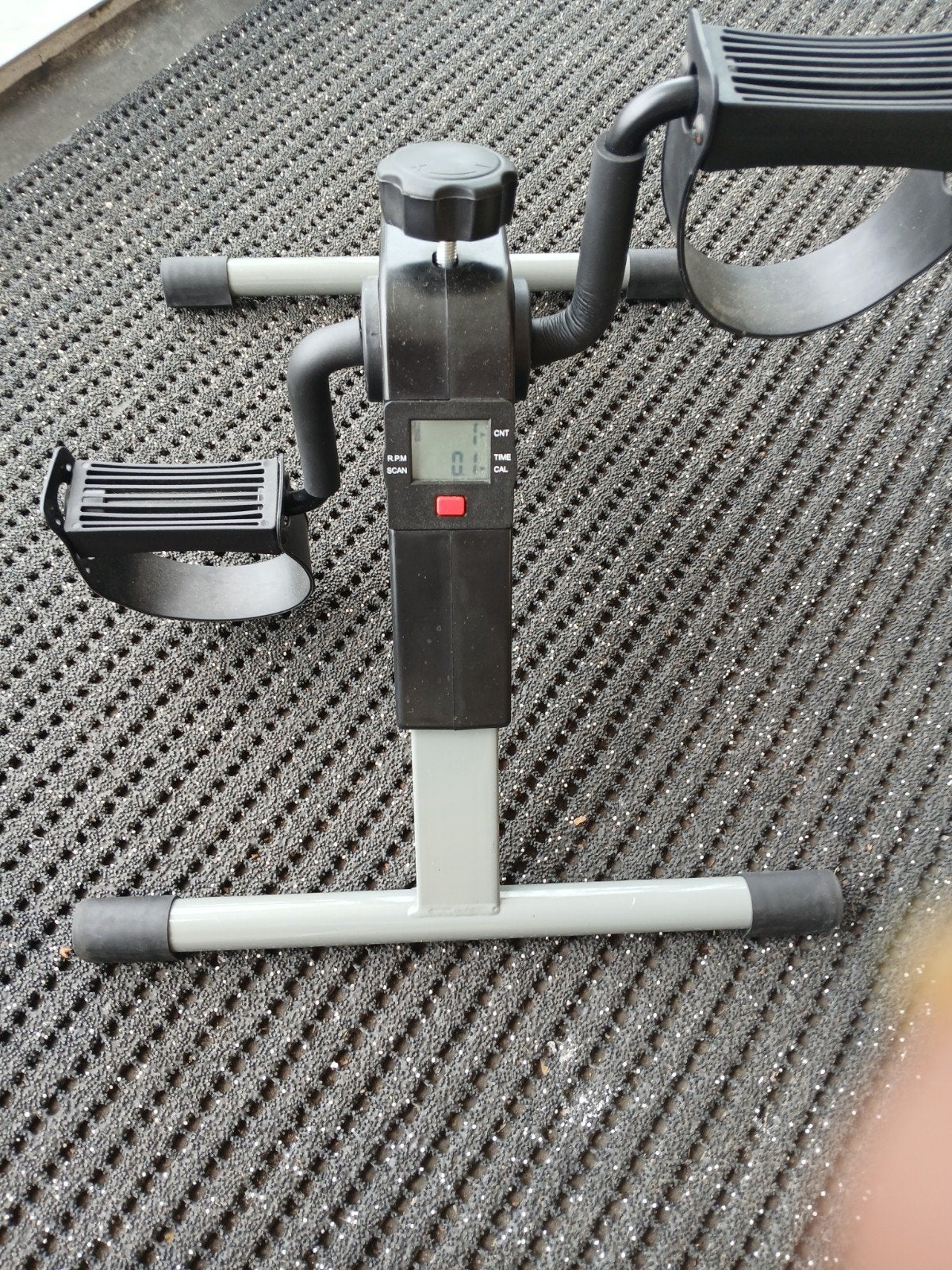 Opvouwbare mini Hometrainer, Sport en Fitness, Ophalen, Zo goed als nieuw, Benen, Hometrainer