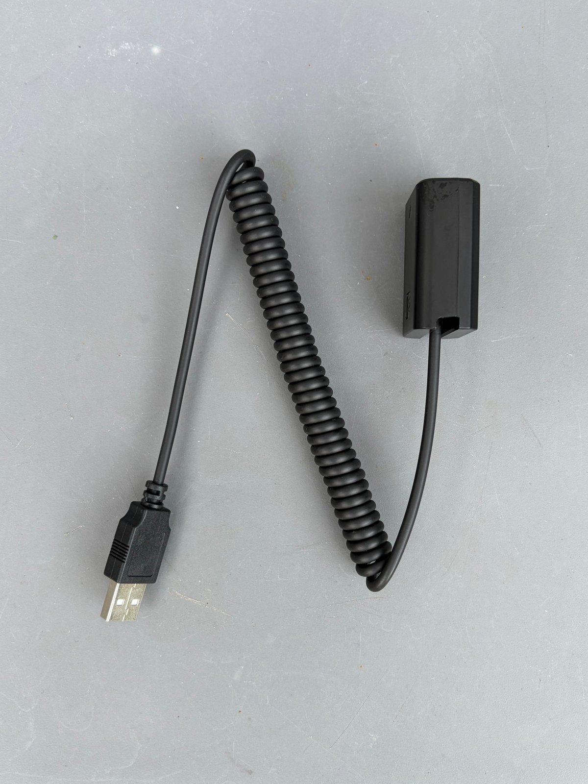 Foto 3 van NP-FW50 USB Dummy Batterij
