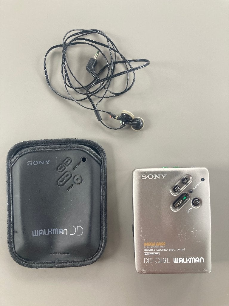 Sony walkman WM-DD33, Audio, Tv en Foto, Walkmans, Discmans en Minidiscspelers, Ophalen of Verzenden, Walkman