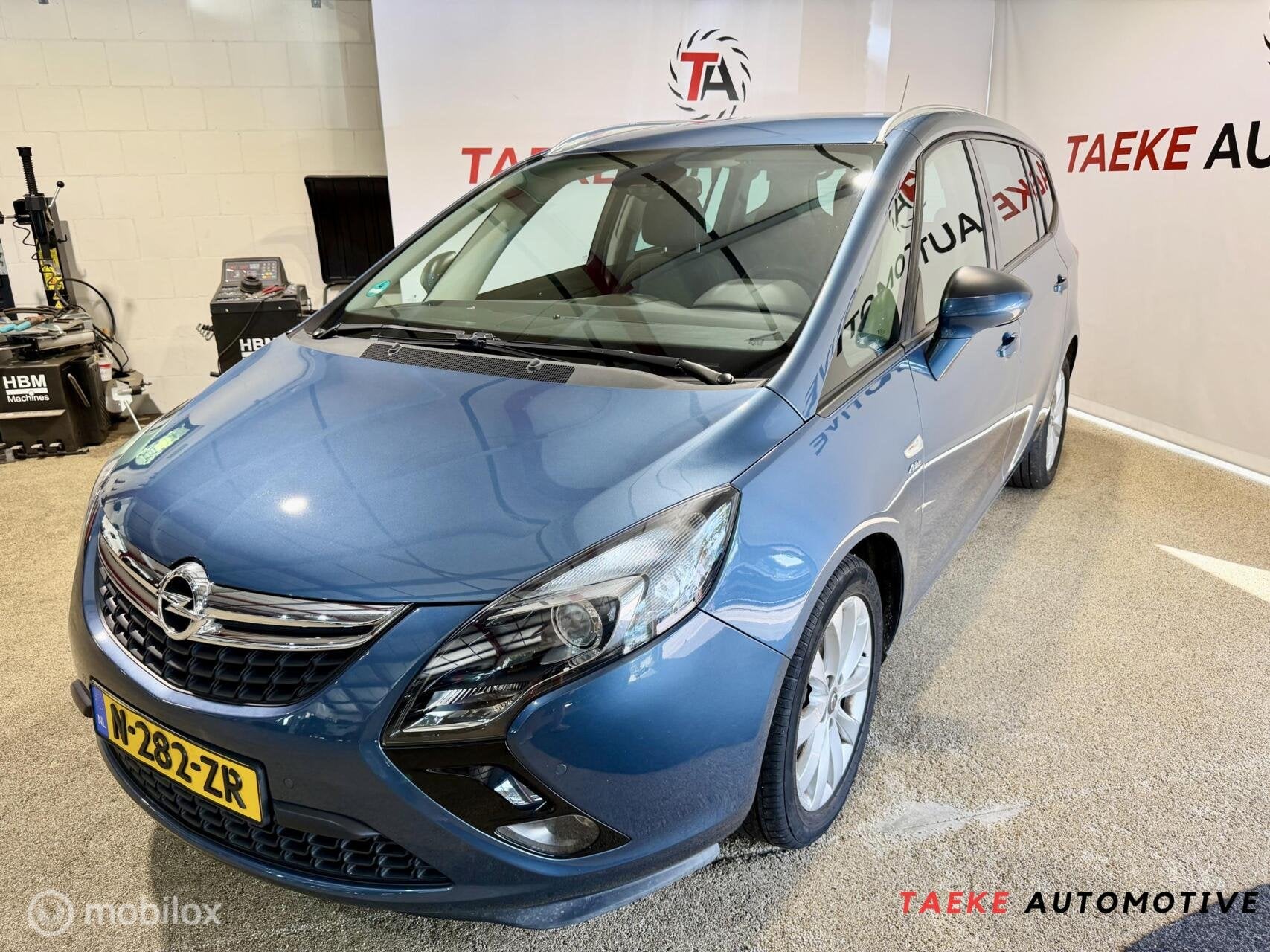 Opel Zafira Tourer 1.4 Business+ CLIMA/CRUISE/STOEL/STUURVER, Euro 5, Stof, Gebruikt, 4 cilinders