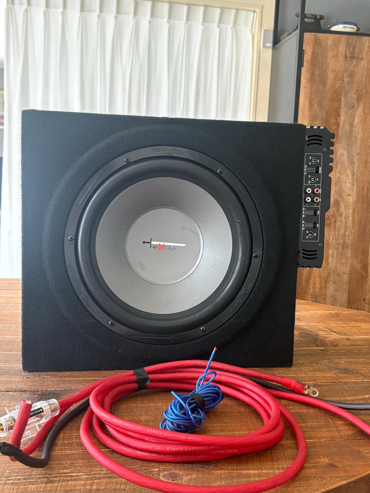 Excalibur X12C Subwoofer met X500-E Versterker en Kabels, Ophalen, Gebruikt