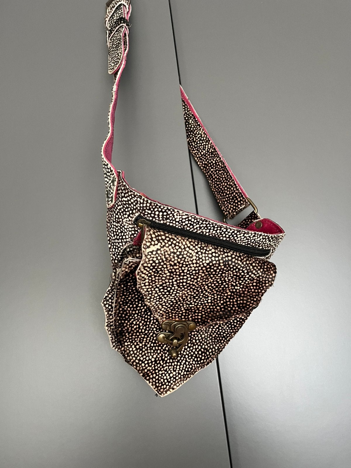 Nieuw heuptasje suede/leer, Overige merken, Overige kleuren, Nieuw, Ophalen of Verzenden
