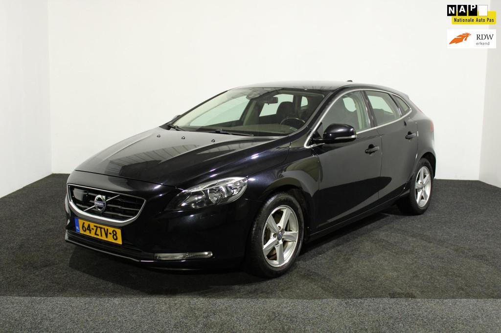 Volvo V40 1.6 T3 Momentum vol in opties!, Auto's, Volvo, Voorwielaandrijving, Gebruikt, 4 cilinders, 150 pk