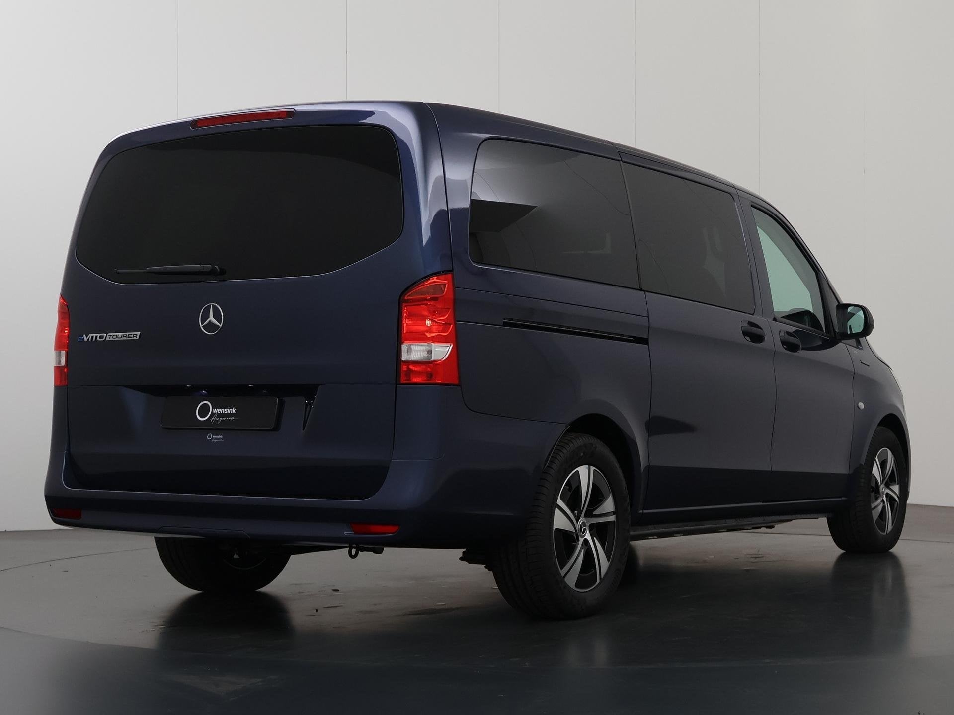 Mercedes-Benz eVito Tourer 129 L2 PRO 90kWh | Snelladen 110, Auto's, Stoelverwarming, Blauw, 90 kWh, Te koop
