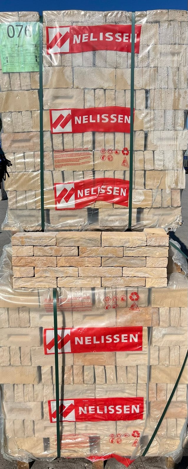 22 pallets gevelstenen monet, Ophalen of Verzenden, Zo goed als nieuw