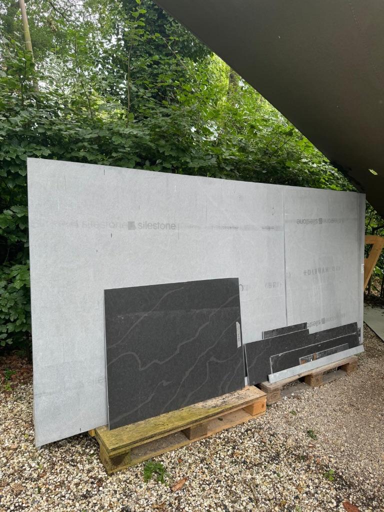 Exclusieve kwarts tegels 13m2, antraciet/zwart/brons, Doe-het-zelf en Verbouw, Tegels, Ophalen, Nieuw, 10 m² of meer, Overige materialen
