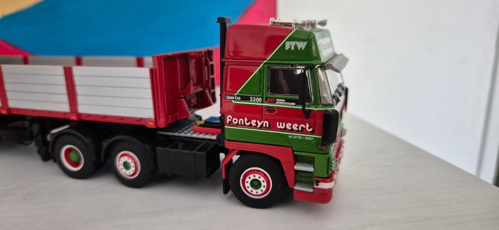 Daf 3300 WSi sleepas met steentrailer 1:50 als nieuw met doo, Hobby en Vrije tijd, Modelauto's | 1:50, Ophalen of Verzenden, Zo goed als nieuw