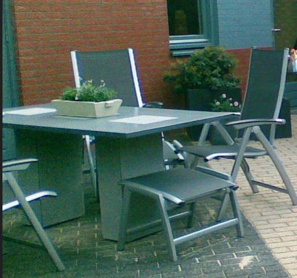 Granieten Tuintafel, Tuin en Terras, Tuintafels, Ophalen, Zo goed als nieuw, Rechthoekig, Overige materialen