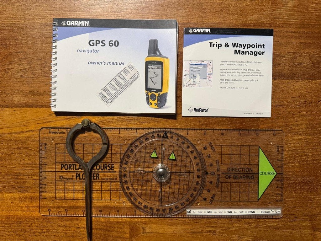 Garmin GPS 60 handheld navigatie origineel en compleet !, Ophalen of Verzenden, Zo goed als nieuw, Navigatie of Gps