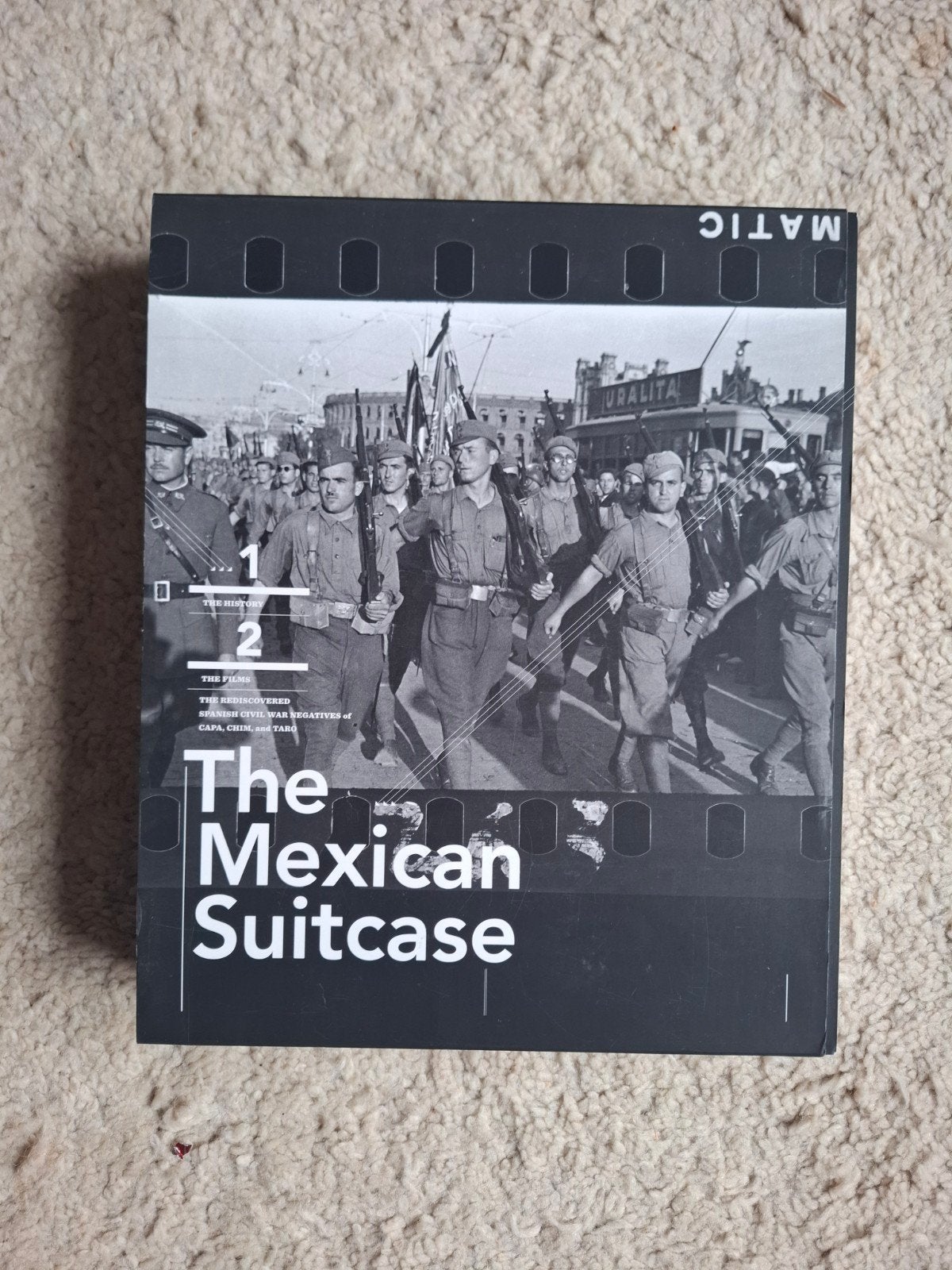 The Mexican Suitcase - Set van 2 boeken over fotografie, Ophalen of Verzenden, Zo goed als nieuw, Fotografie algemeen, Robert Capa, Gerda Taro, David Seymour