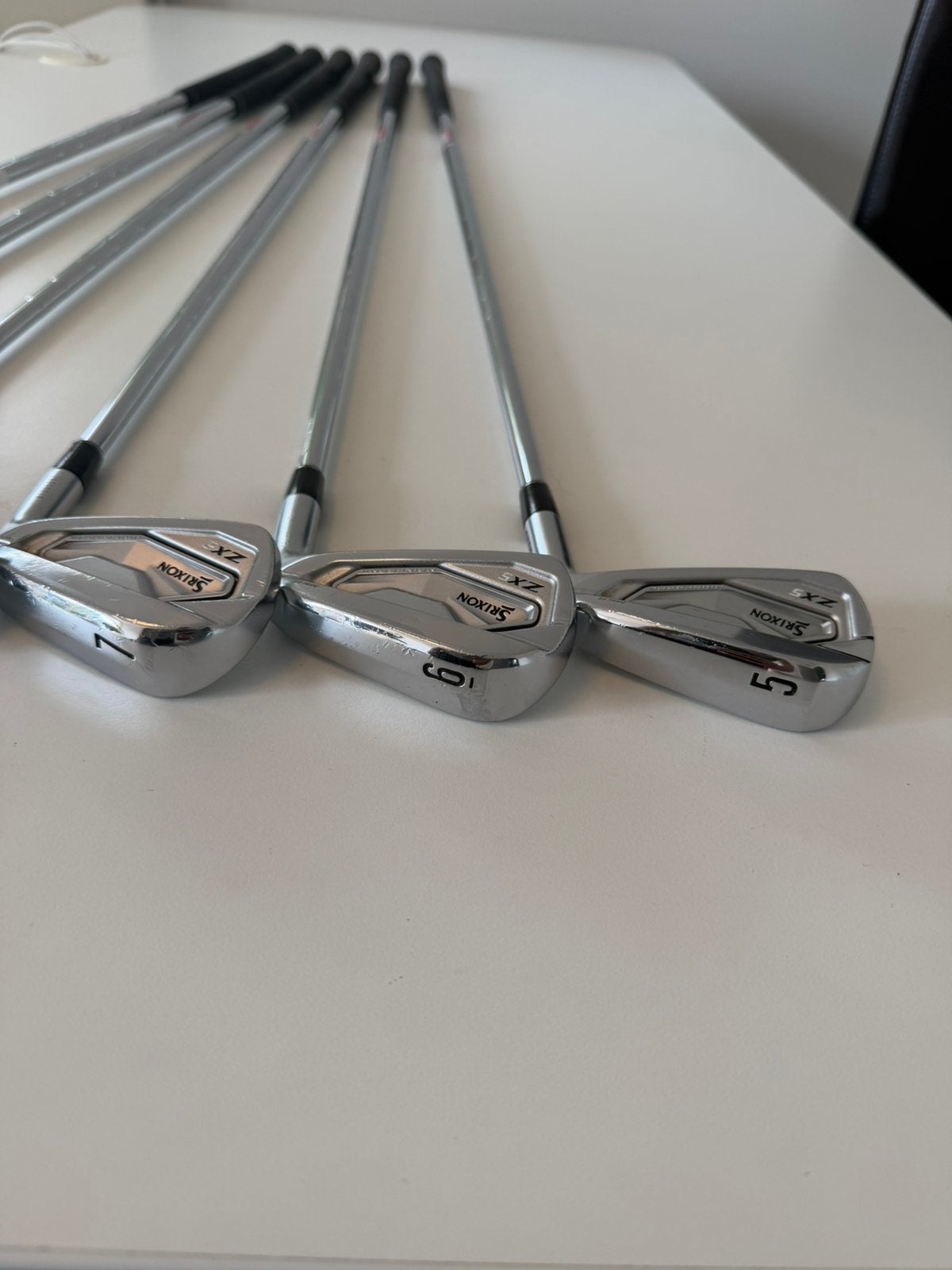 Srixon ZX5 ijzerset - Testen ok! - Topstaat! S flex, Sport en Fitness, Set, -, -, Ophalen of Verzenden