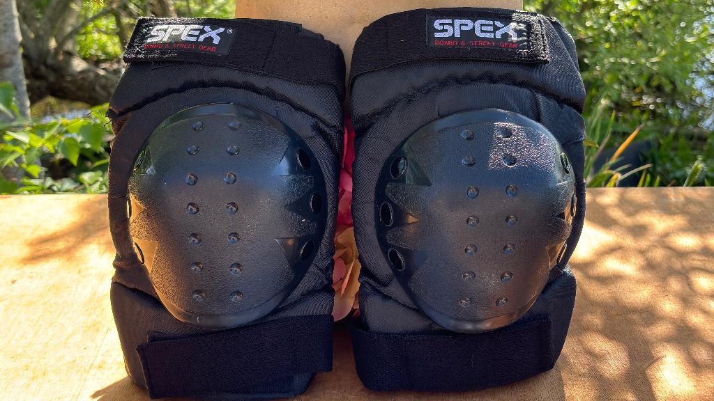 Knie en elleboogbeschermers maat L - SPEX, Ophalen of Verzenden, Zo goed als nieuw, Bescherming, Overige merken