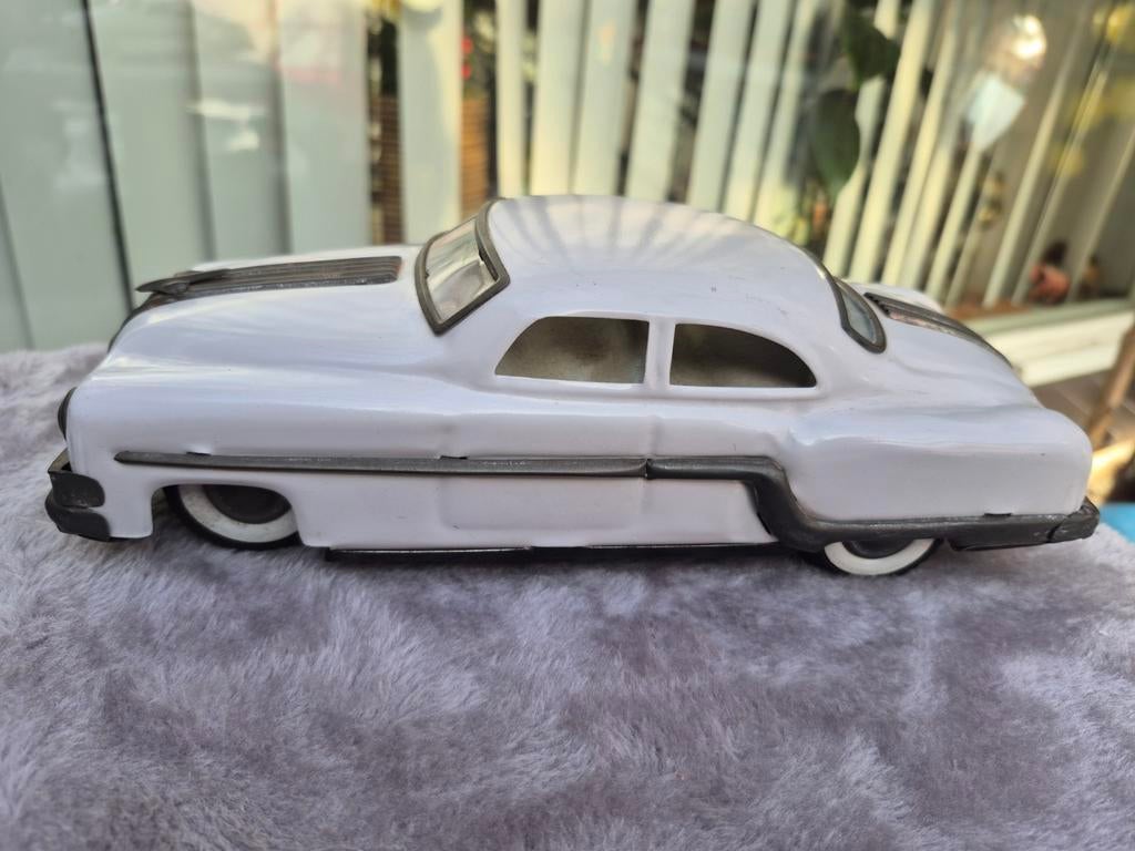Zeldzame Bandai Pontiac Silver Streak blikken auto 1950 1/16, Ophalen of Verzenden