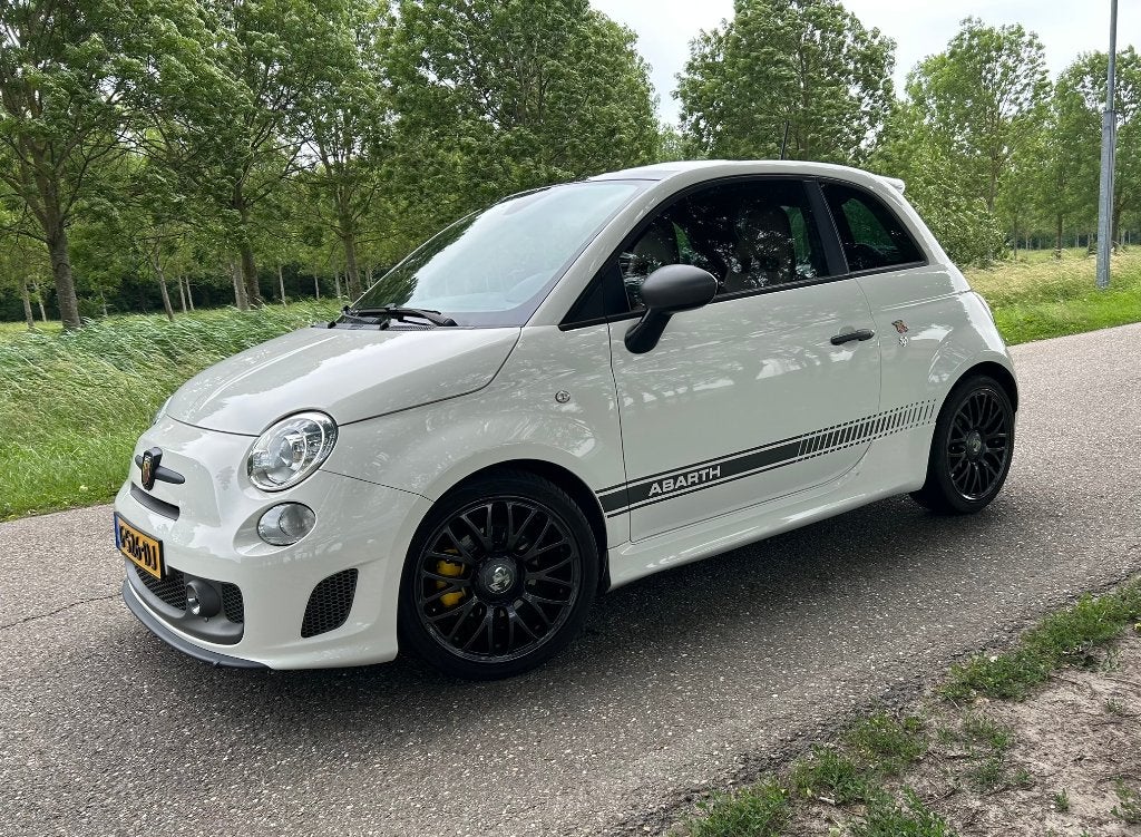 Fiat 500 1.4 T-jet Abarth Competizione 160PK, Auto's, Voorwielaandrijving, 15 km/l, 40 €/maand, 4 cilinders