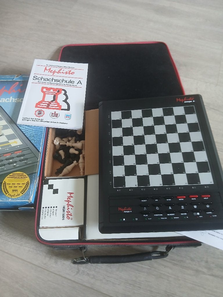 Mephisto Schaakcomputer, Ophalen, Zo goed als nieuw