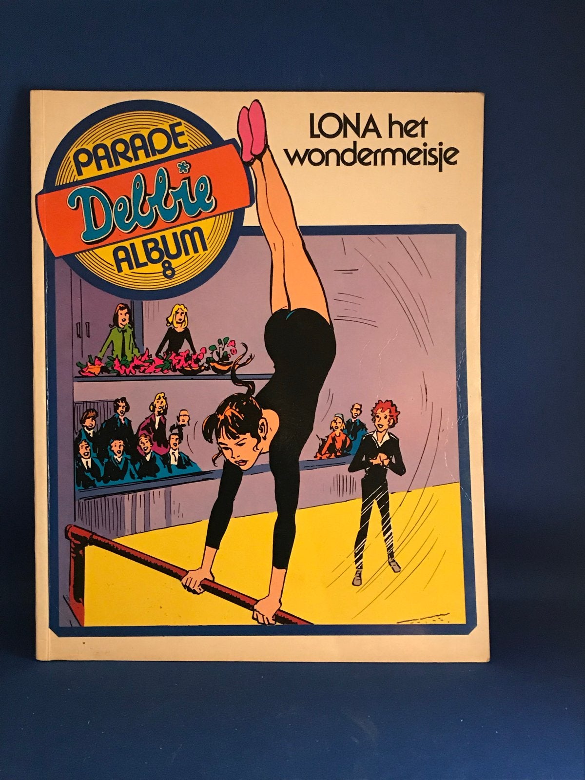 Parade Debbie Album - Lona het wondermeisje, Boeken, Eén stripboek, Ophalen, Gelezen