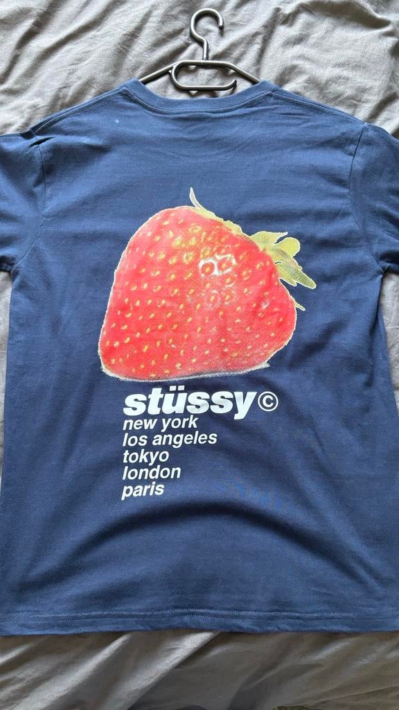 Stussy Strawberry T-shirt, Kleding | Heren, T-shirts, Ophalen of Verzenden, Nieuw, Maat 46 (S) of kleiner, Blauw