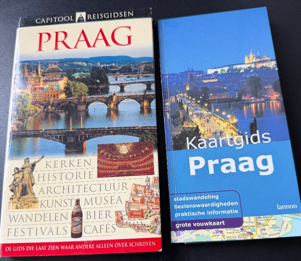 Reisgids Praag   Capitool  en Kaartgids Lannoo, Capitool, Europa, Ophalen of Verzenden, Zo goed als nieuw
