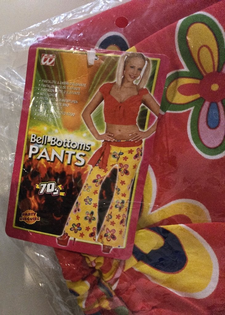 Nieuw Flower Power jaren 70 broek rood mt M, Ophalen of Verzenden, Nieuw, Maat 38/40 (M), Carnaval
