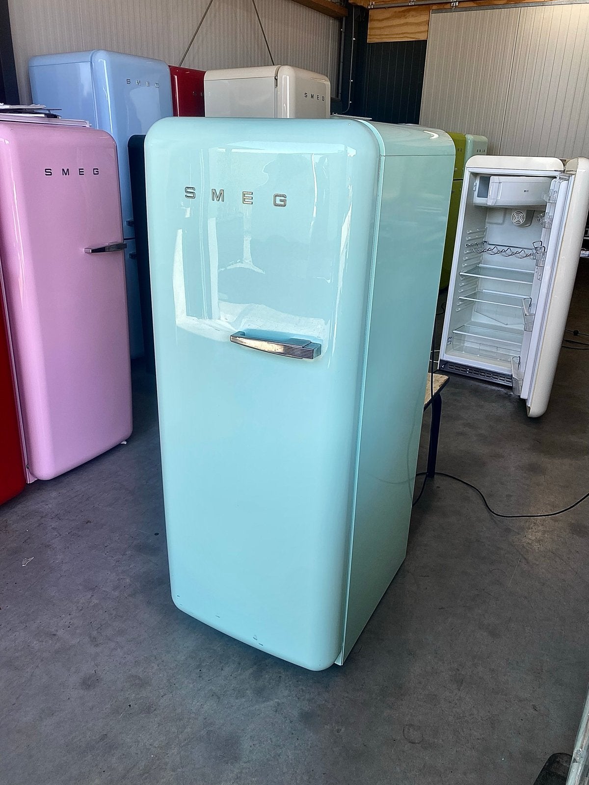 Smeg Koelkast FAB28 Pastelgroen - Zo goed als nieuw, De laan 8, 150 tot 200 liter, Bella, Ophalen of Verzenden