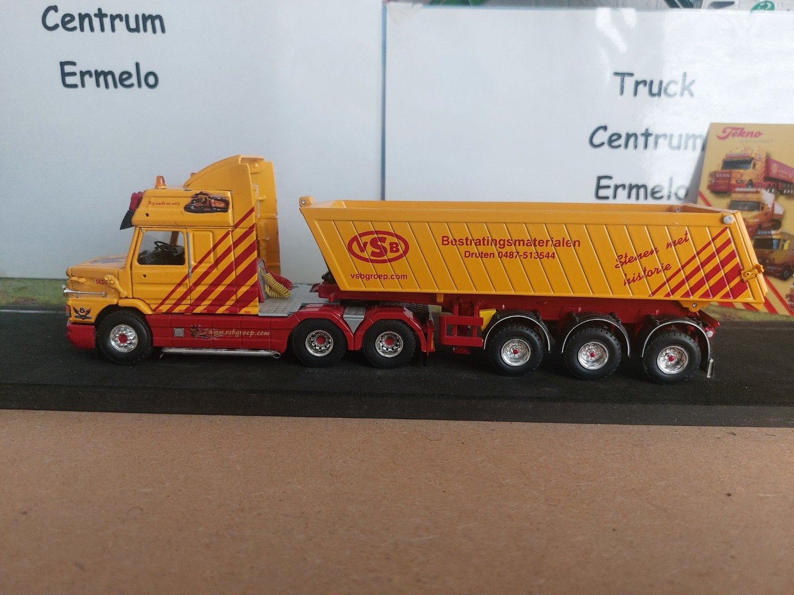 Vsb groep Scania T143M met Hyva kieper/Meiller chassis
Scani, Ophalen of Verzenden, Zo goed als nieuw, Bus of Vrachtwagen, Tekno