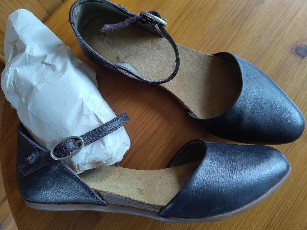 Naturalista ballerina's, Zwart, Zo goed als nieuw, Ballerina's, El Naturalista