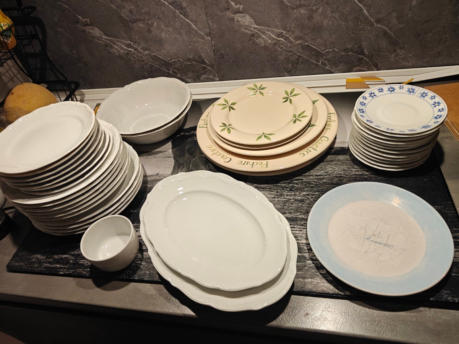 Diverse borden en schoteltjes, Gebruikt, Overige merken, Keramiek, Ophalen of Verzenden
