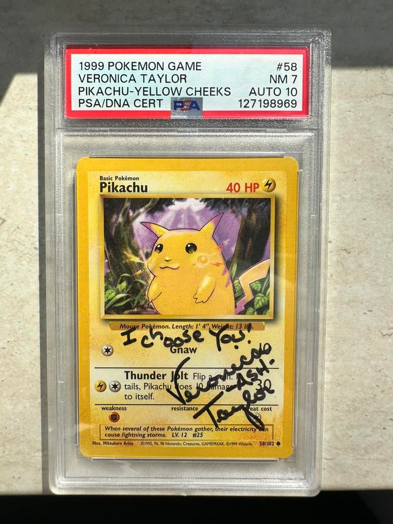 1999 Pikachu Veronica Taylor Auto PSA 7 Auto PSA 10, Verzenden, Zo goed als nieuw