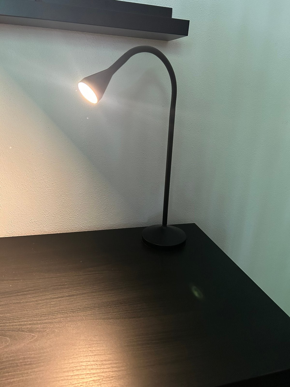 Zwarte IKEA NÄVLINGE led-bureaulamp / buigzame leeslamp, Ophalen, Zo goed als nieuw, Minder dan 100 cm