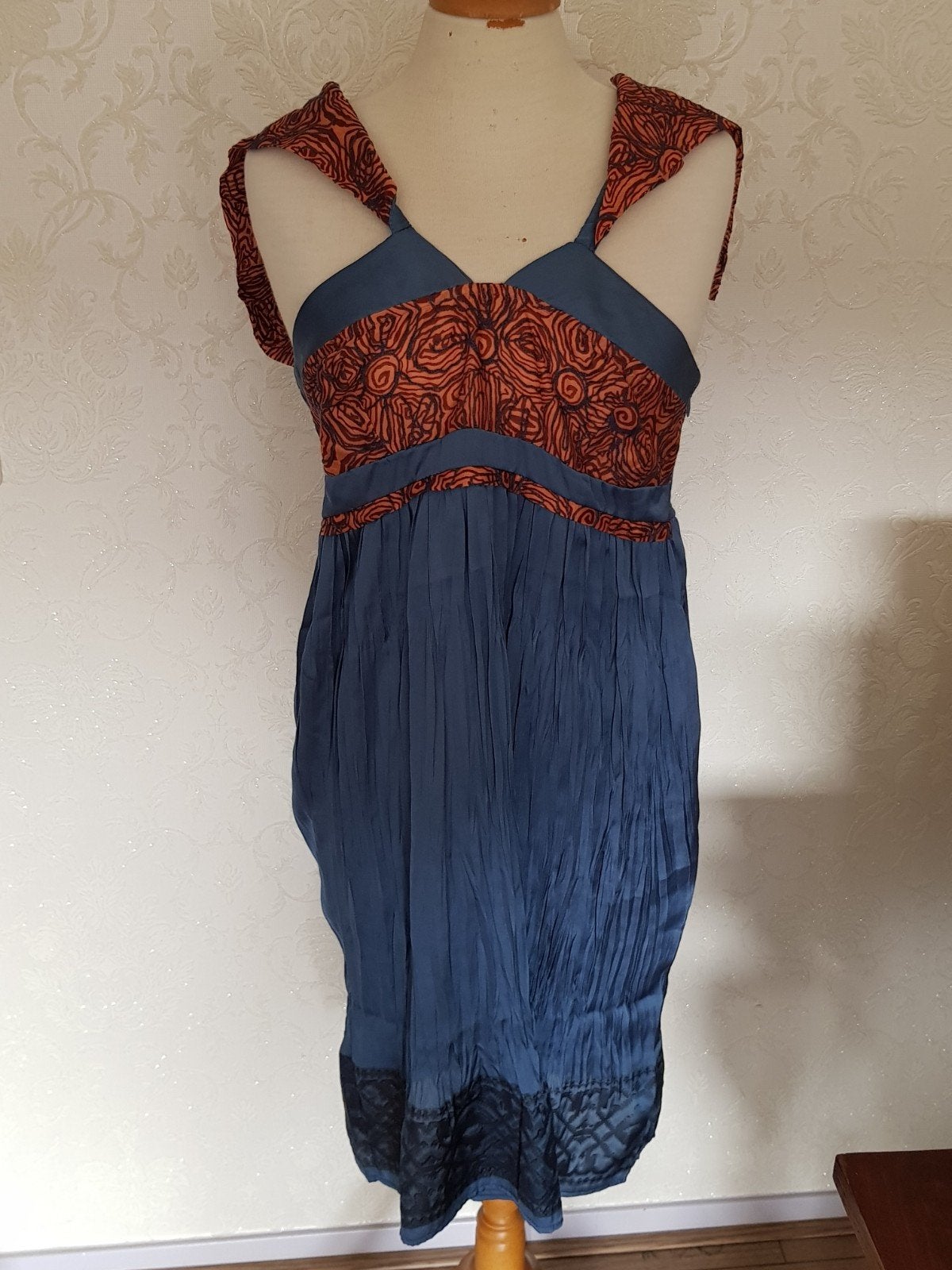 Jurk save the queen maat m NIEUW met prijskaartje, Maat 38/40 (M), Blauw, Save the queen, Nieuw
