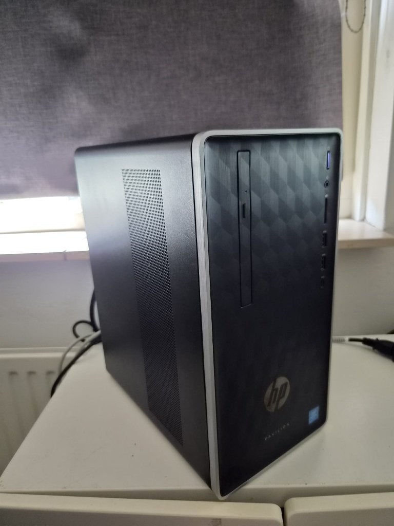 HP Pavillion Desktop 590 - Perfect voor Basistaken!, Computers en Software, Desktop Pc's, Zo goed als nieuw, 3 tot 4 Ghz, SSD