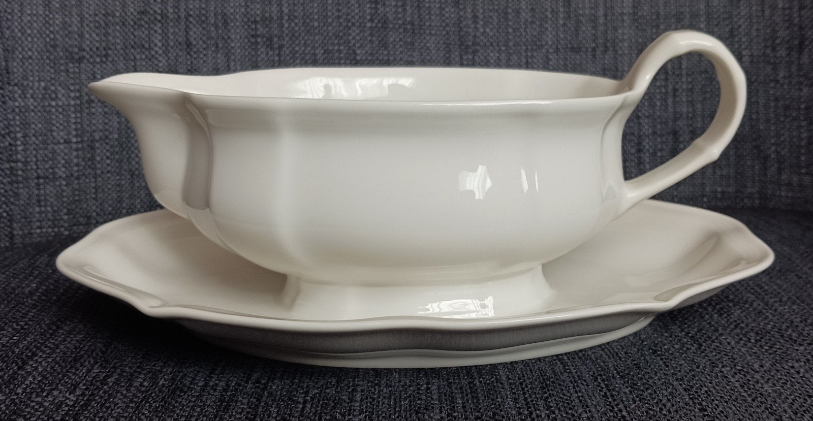 Villeroy & Boch Manoir Sauskom, Huis en Inrichting, Ophalen, Villeroy & Boch, Zo goed als nieuw, Kom(men)