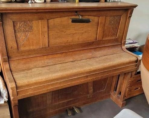 Uebel & lechleiter piano uit 1918, Ophalen