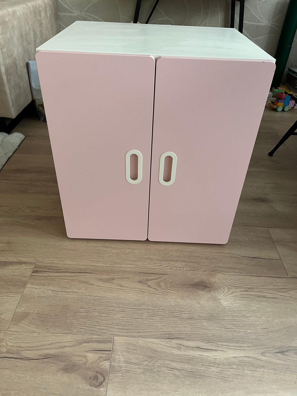 Ikea stuva kastje met roze fritids deuren, Ophalen, Minder dan 75 cm, 50 tot 70 cm, 105 cm of meer