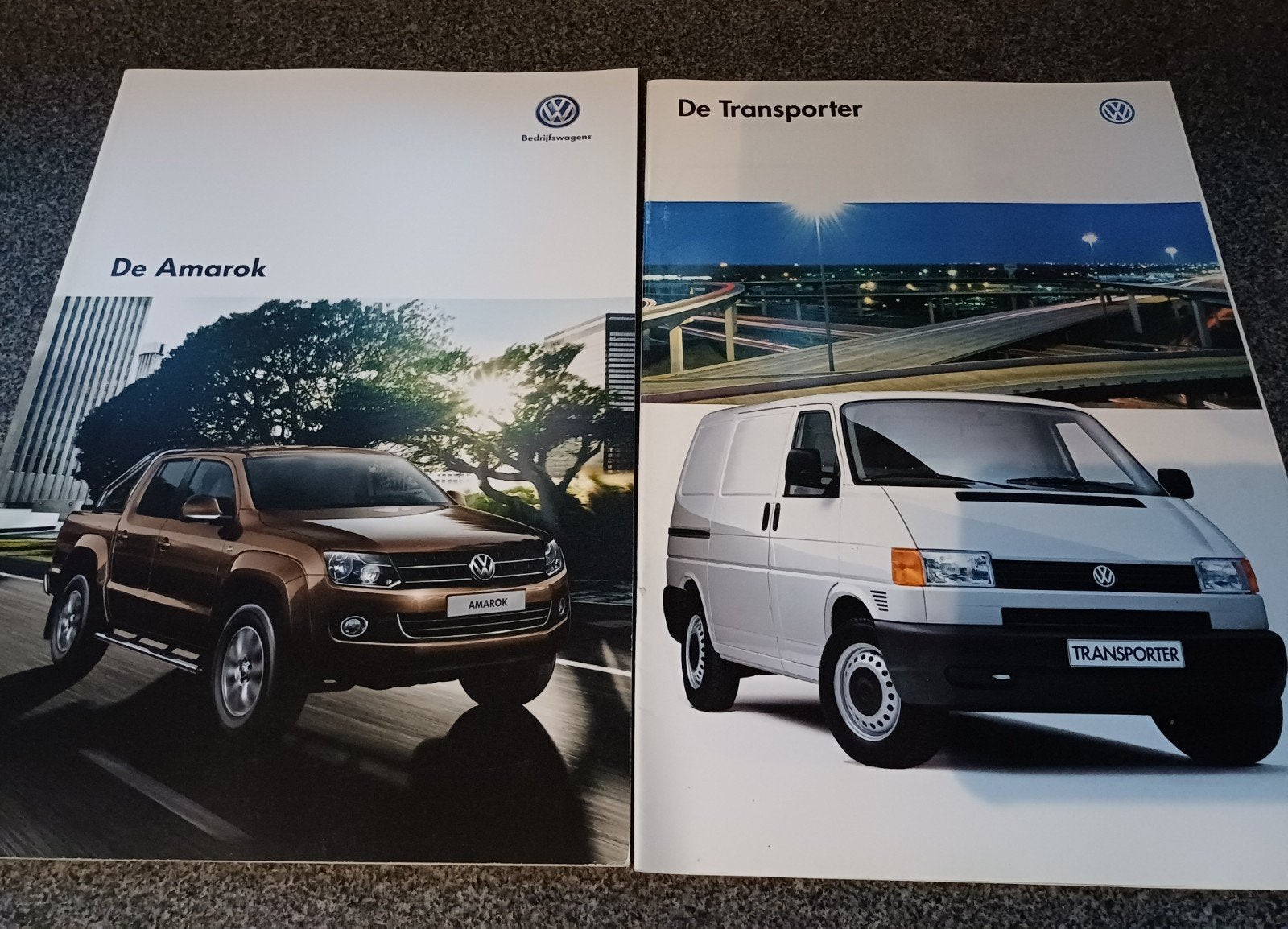8x folder Amarok,Transporter,Pheaton,Beetle,Tiguan,Passat, Boeken, Ophalen of Verzenden, Zo goed als nieuw, Volkswagen