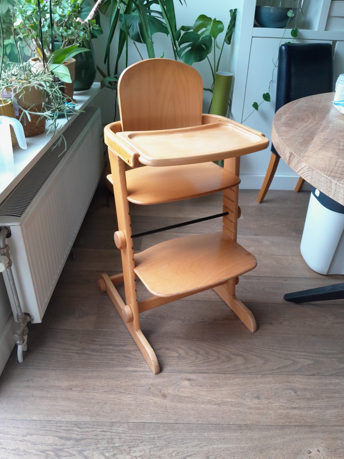 Houten meegroeistoel met eetblad en gordel, Ophalen, Gebruikt, Meegroeistoel, Afneembaar eetblad