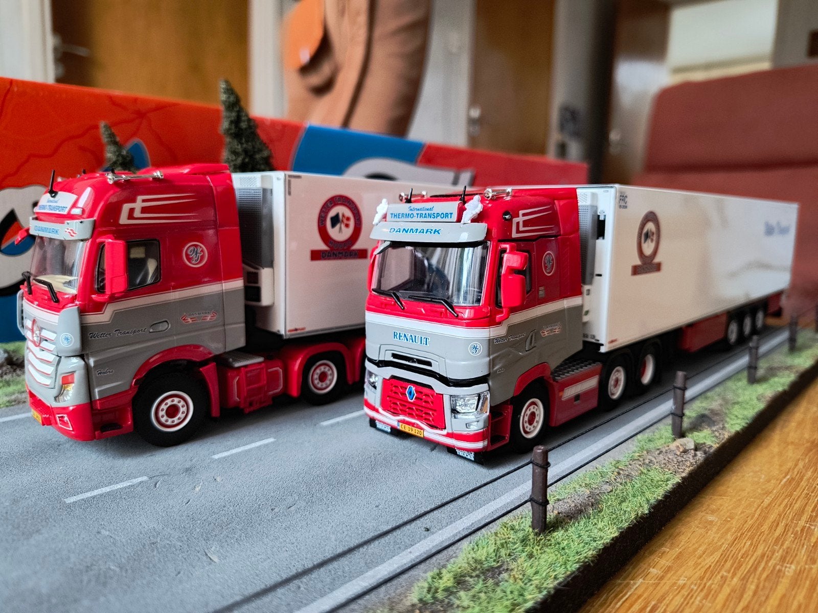 Wsi Mercedes & Renault setje Wetter, Ophalen of Verzenden, Zo goed als nieuw, Bus of Vrachtwagen, Wsi