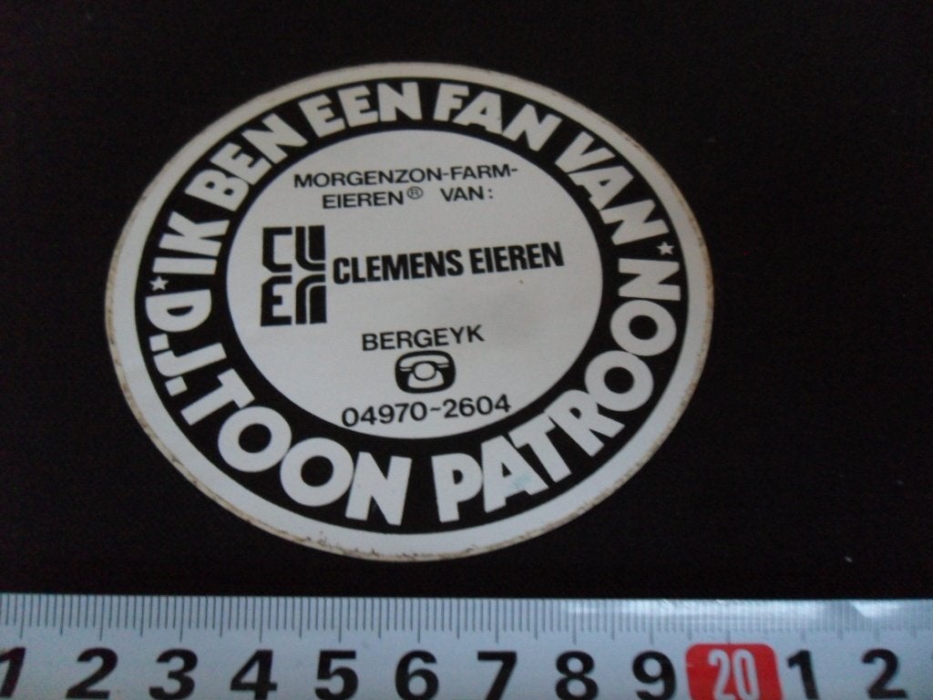 sticker Bergeijk CLEMENS EIEREN Morgenzon Farm TOON PATROON, Ophalen of Verzenden, Zo goed als nieuw