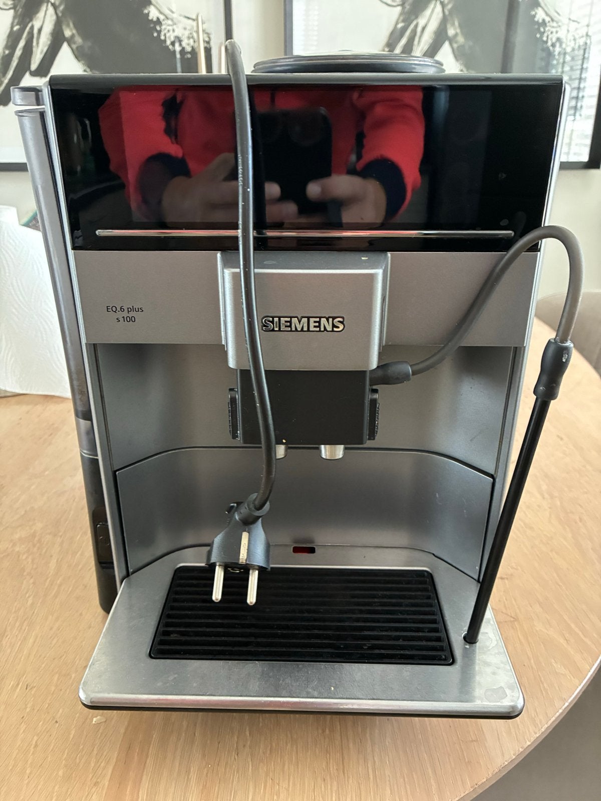 Siemens EQ.6 plus s100 koffiemachine – voor reparatie, Ophalen, Afneembaar waterreservoir, Gebruikt, 10 kopjes of meer