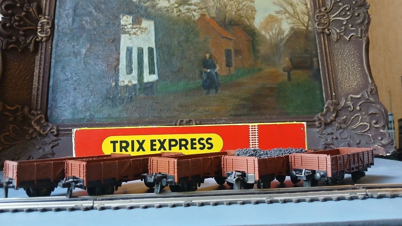 Trix Express set met 5 kolenwagons, Gelijkstroom, Trix, Ophalen of Verzenden, Analoog