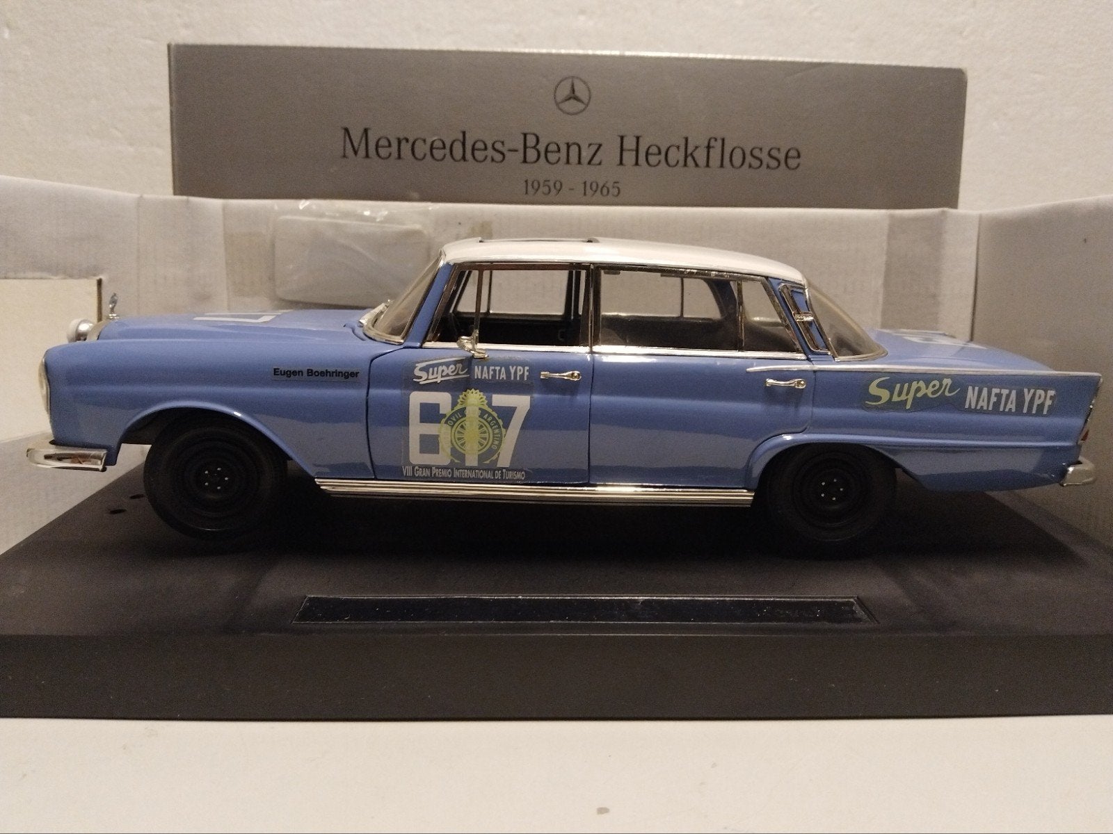 Mercedes Benz 300 SE Super Nafta YPS #617 Revell 1:18 KRD, Ophalen of Verzenden, Zo goed als nieuw, Auto, Revell