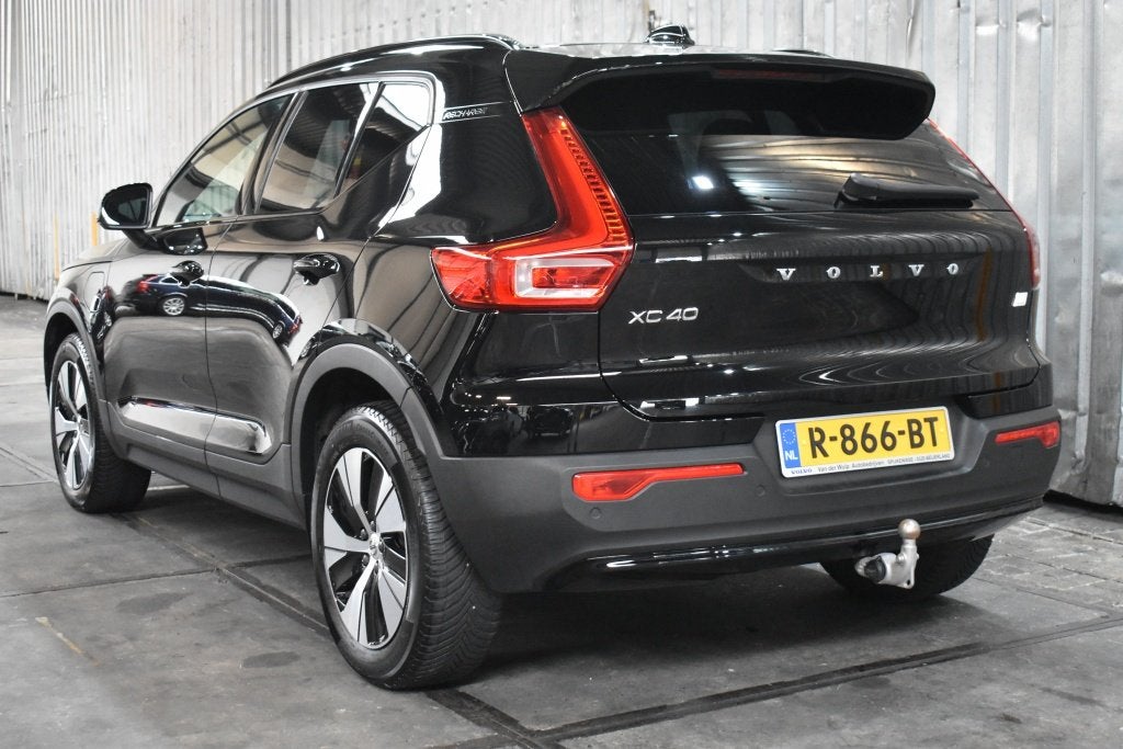 Volvo XC40 T5 262pk [Plug-in] Plus Dark | BLIS | Adaptieve C, 24 maanden, Zwart, Bedrijf, Grijs