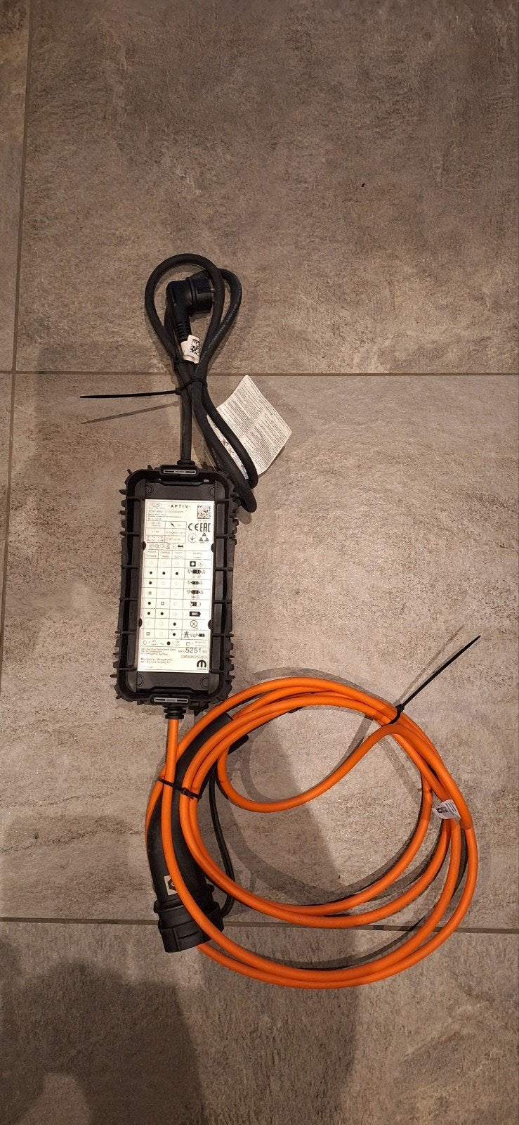 Aptiv / Mopar Mode-2 Laadkabel 230V 10A Type 2, Auto diversen, Ophalen, Gebruikt, Laadkabel
