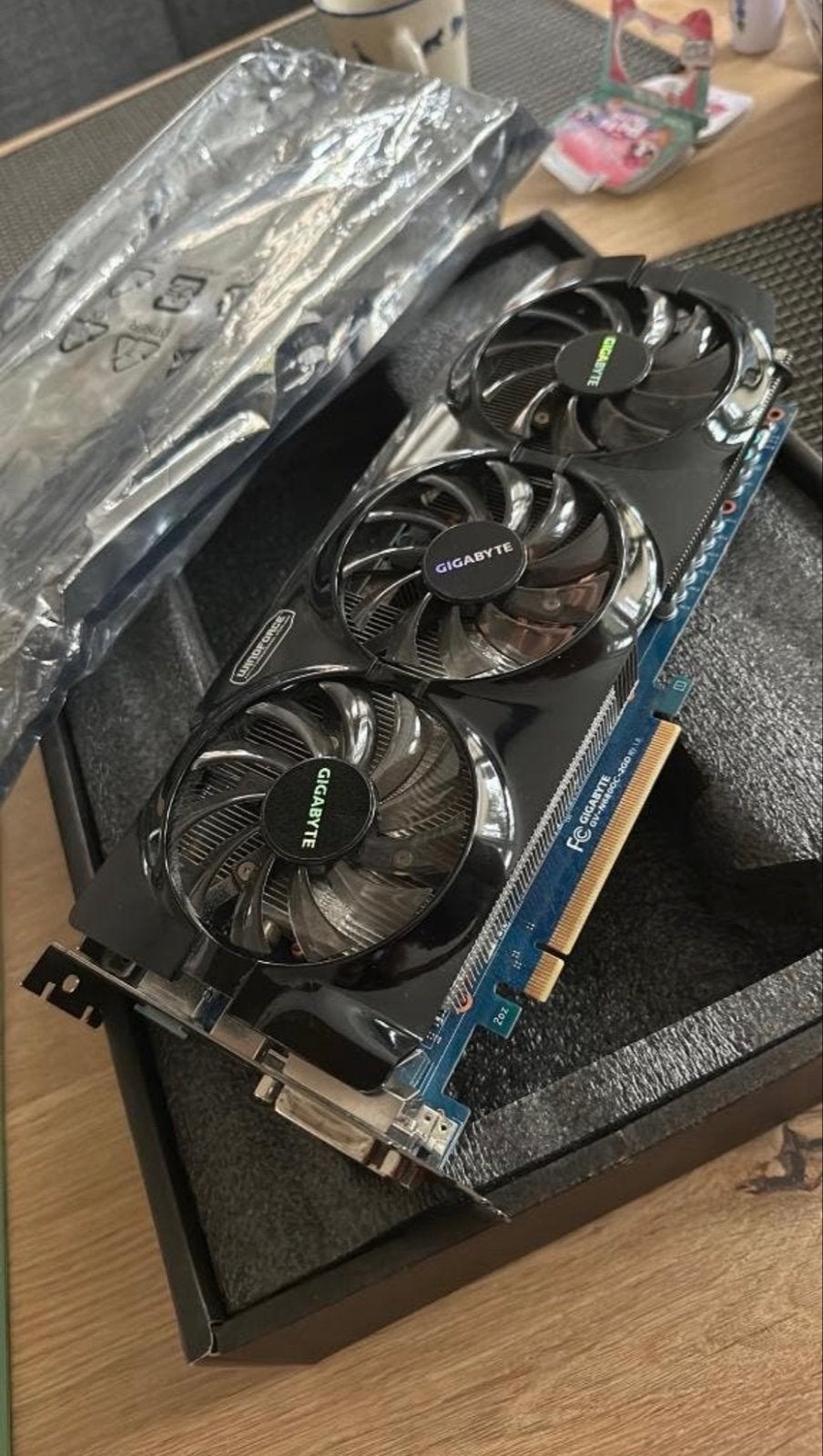 Gigabyte GV-N6800OC-2GD NVIDIA GeForce GTX 680, Computers en Software, Videokaarten, PCI-Express 3, Gebruikt, HDMI, Ophalen of Verzenden