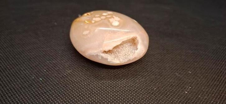 Bloem agaat met geode broekzaksteen knuffelsteen, Ophalen of Verzenden