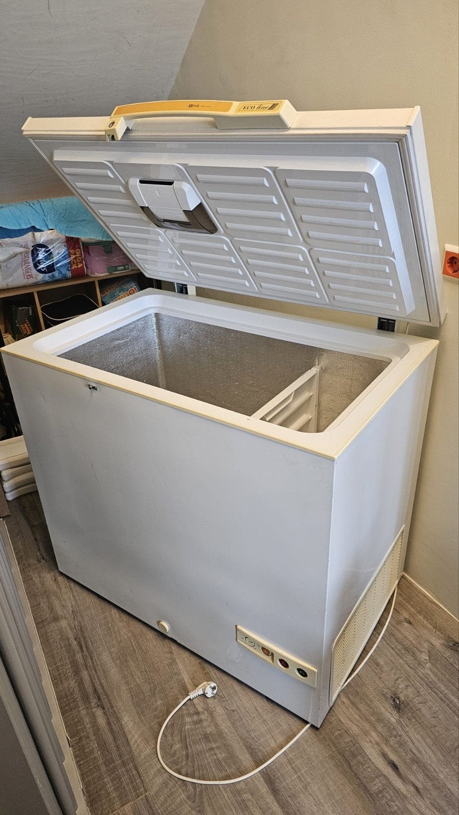 いけページ ECO line grote vrieskist 110x90x60 (m2444700345) — Vriezers en