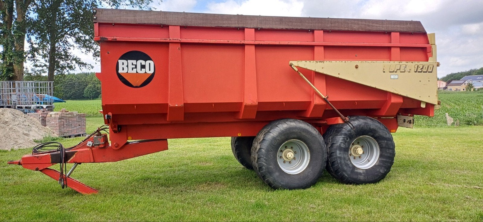 Beco Super 1200 kieper kipper kipwagen kiepwagen veenhuis, Ophalen, Transport